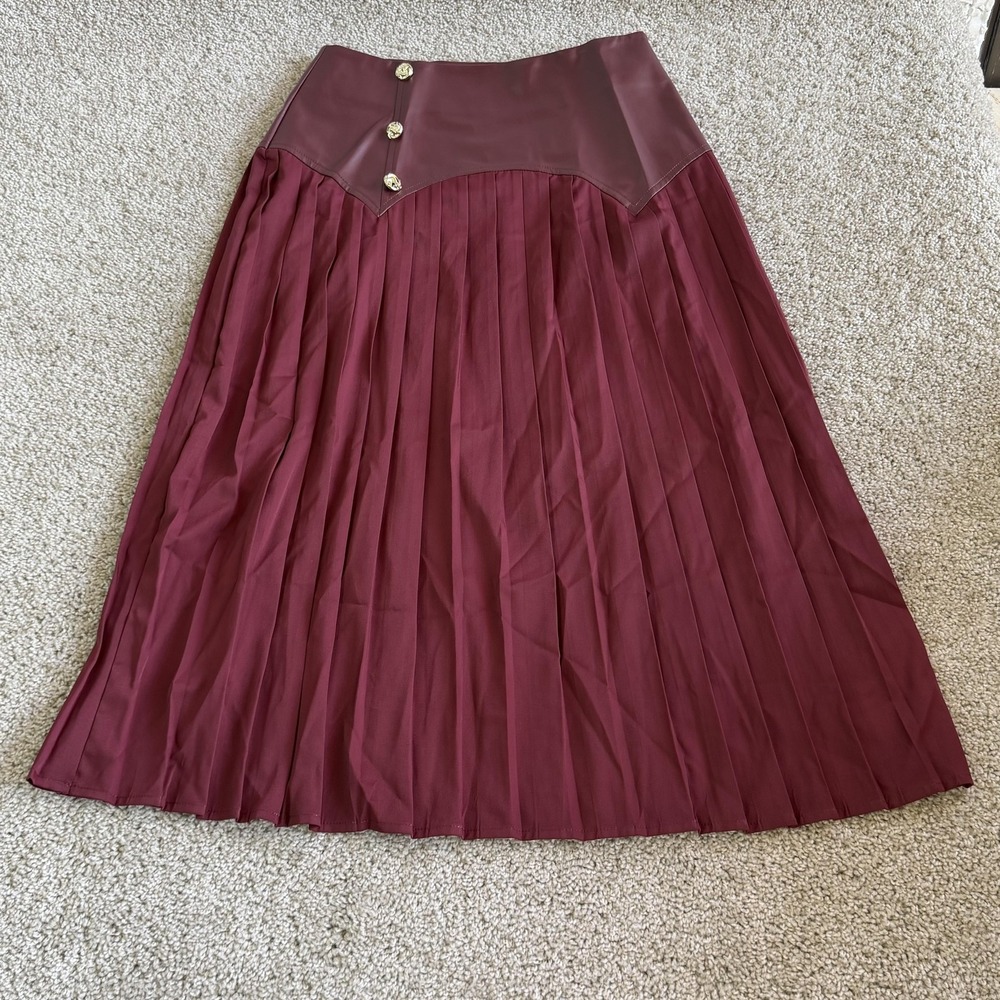 RIVIR Skirt Womens Medium Red Pleated Knee Length Faux Leather Waist Buttons
